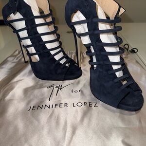 Giuseppe Zanotti for Jennifer Lopez Jen
Caged Suede Peep-Toe 120mm ...